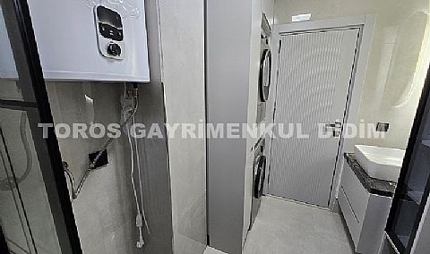 Didim Efeler Mahallesi’nde Köşe Konumlu, Tam Müstakil, Havuzlu Villa 