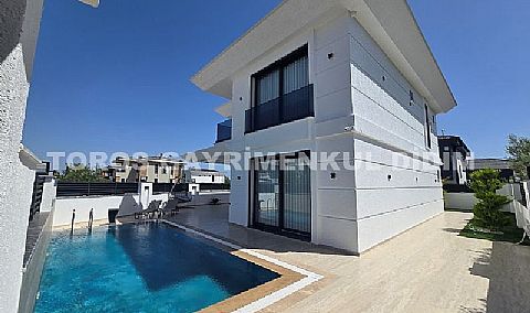 Didim efelerde 300 m2 arsa üzerine kurulu eşyalı satılık villa