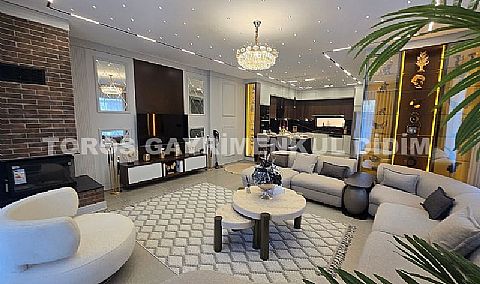 Didim Efelerde 313m2 arsa üzerine kurulu özel eşyalı satılık villa 