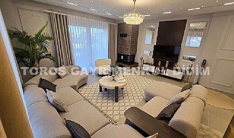 Didim Efelerde 313m2 arsa üzerine kurulu özel eşyalı satılık villa 