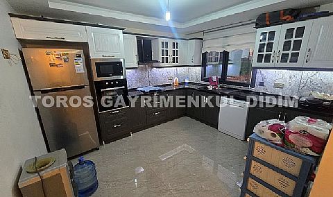 Didim efelerde 3+1 eşyalı satılık havuzlu villa tripleks 