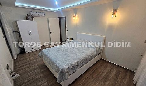 Didim efelerde 3+1 eşyalı satılık havuzlu villa tripleks 