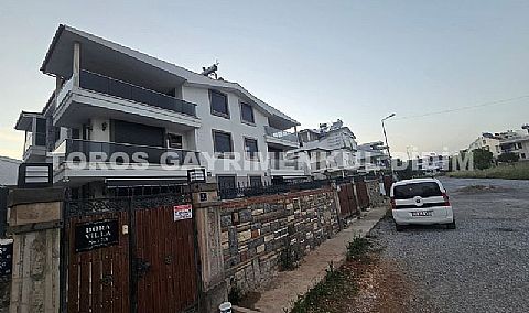 Didim efelerde 3+1 eşyalı satılık havuzlu villa tripleks 