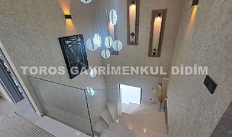 Didim Efelerde 400m2 Arsa Üzerine Kurulu 4+1 Ayrı mutfaklı Satılık Villa