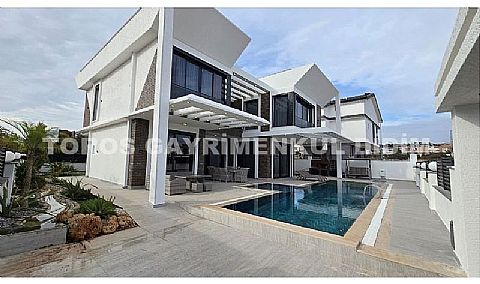 Didim efelerde 500m2 arsa üzerine kurulu satılık 5+1 sıfır eşyalı villa  Lüksün ve kalitenin birleştiği villa 