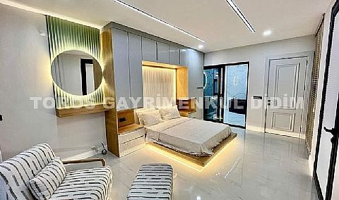 Didim efelerde 500m2 arsa üzerine kurulu satılık 5+1 sıfır eşyalı villa