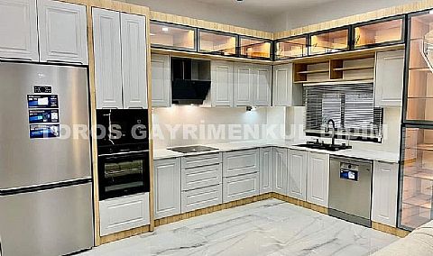 Didim efelerde 500m2 arsa üzerine kurulu satılık 5+1 sıfır eşyalı villa