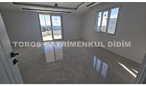 Didim efelerde asansörlü binada satılık kat dubleksi
