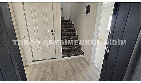 Didim efelerde asansörlü binada satılık kat dubleksi