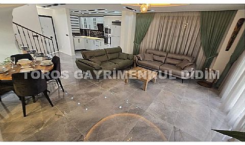 Didim efelerde havuzlu güvenlikli sitede satılık villalar