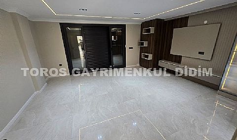 Didim efelerde havuzlu satılık 3+1 villa 