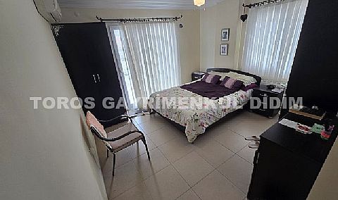 Didim efelerde havuzlu sitede satılık full eşyalı 3+1 dubleks daire