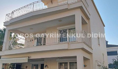 Didim efelerde havuzlu sitede satılık müstakil villa 