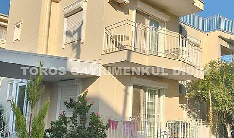 Didim efelerde havuzlu sitede satılık müstakil villa 