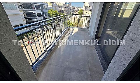 Didim efelerde mahallesinde asansörlü binada satılık daireler