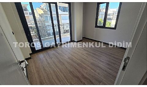 Didim efelerde mahallesinde asansörlü binada satılık daireler