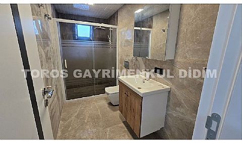 Didim efelerde mahallesinde asansörlü binada satılık daireler