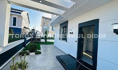 Didim efelerde satılık 4+1 havuzlu en uygun fiyatlı müstakil villa villa