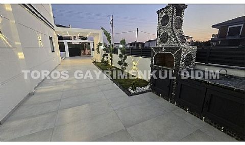 Didim efelerde satılık müstakil 4+1 havuzlu villa