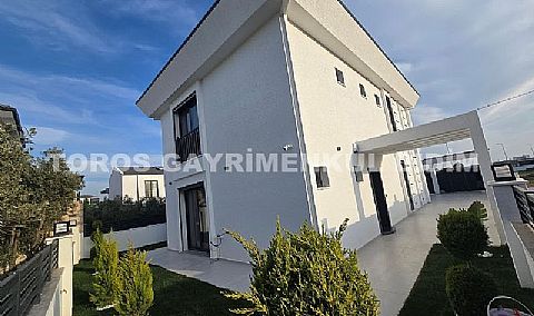 Didim efelerde satılık tam müstakil eşyalı havuzlu villa 
