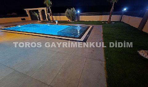Didim Efeler’de Doğa Manzaralı,Akıllı Sistem Lüks Satilik Villa