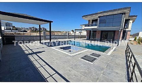 Didim Eferler de 500m2 arsa üzerine kurulu satılık yazlık müstakil villa