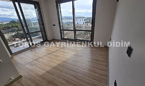 Didim Fevzi paşa mahallesinde plaja 1.200 mt mesafede satılık tam müstakil villa