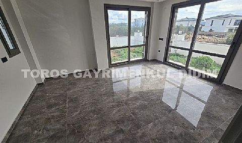 Didim Fevzi paşa mahallesinde plaja 1.200 mt mesafede satılık tam müstakil villa