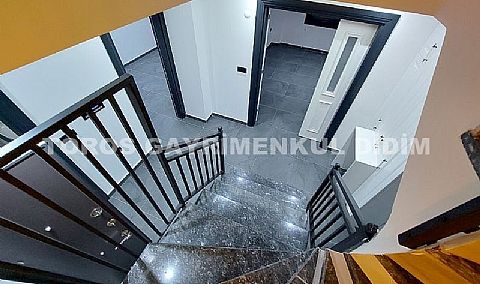 Didim hisarda 300 m2 arsa üzerine kurulu satılık müstakil villa