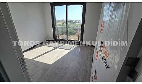 Didim hisarda denize 2.km mesafede satılık yazlık villa
