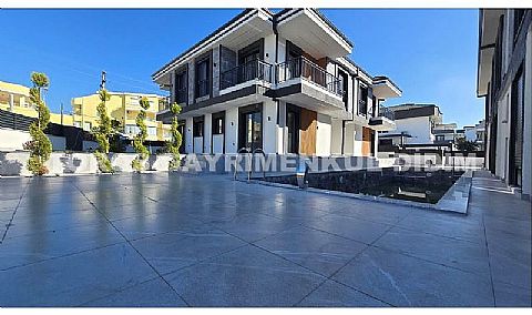 Didim hisarda havuzlu sitede uygun fiyatlı satılık villalar