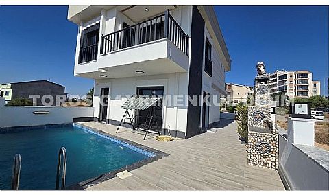 Didim hisarda satılık saunalı  hamamlı villa