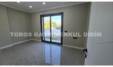 Didim hisarda satılık saunalı  hamamlı villa