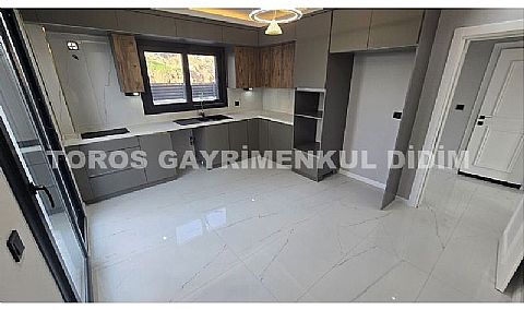 Didim hisarda tam müstakil 3+1 ayrı mutfaklı satılık uygun fiyatlı villa