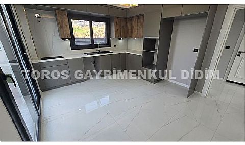 Didim hisarda tam müstakil 3+1 ayrı mutfaklı satılık uygun fiyatlı villa