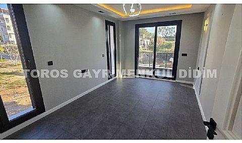 Didim hisarda tam müstakil 3+1 ayrı mutfaklı satılık uygun fiyatlı villa