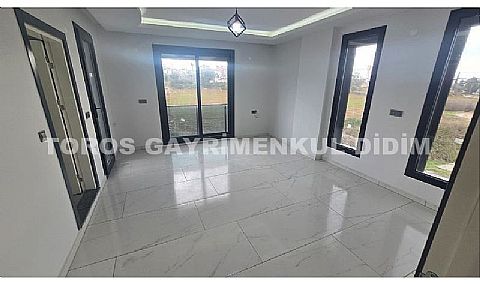 Didim hisarda tam müstakil 4+1 ayrı mutfaklı satılık uygun fiyatlı villa