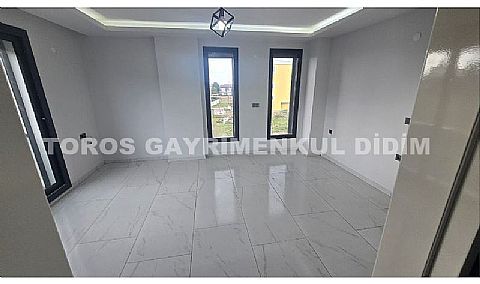 Didim hisarda tam müstakil 4+1 ayrı mutfaklı satılık uygun fiyatlı villa