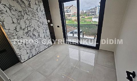 Didim hisarda villalar bölgesinde satılık yazlık villa