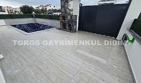 Didim hisarda villalar bölgesinde satılık yazlık villa