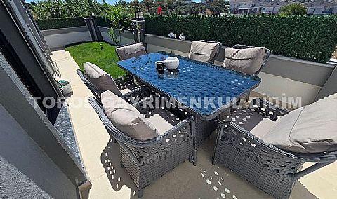 Didim Hisar’da Doğa Manzaralı Teraslı Full Eşyalı Satılık Lüks Villa 
