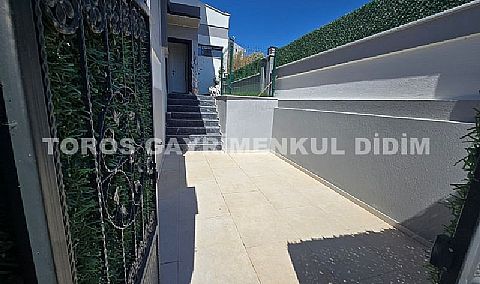 Didim Hisar’da Doğa Manzaralı Teraslı Full Eşyalı Satılık Lüks Villa 