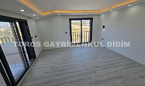 Didim Hisar’da Satılık Lüks Triblex Villa