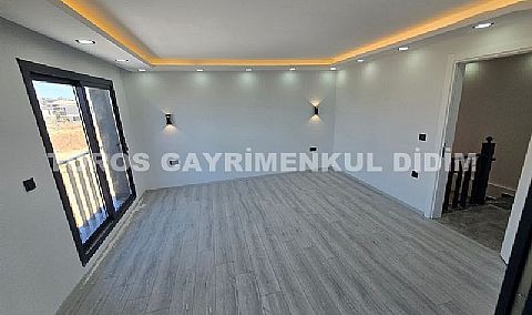 Didim Hisar’da Satılık Lüks Triblex Villa