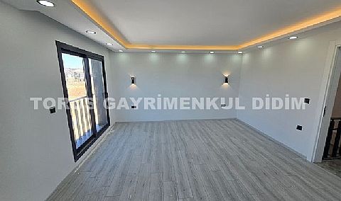 Didim Hisar’da Satılık Lüks Triblex Villa
