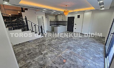 Didim Hisar’da Satılık Lüks Triblex Villa