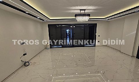 Didim mavişehirde plaja 700 mt mesafede satılık havuzlu villa
