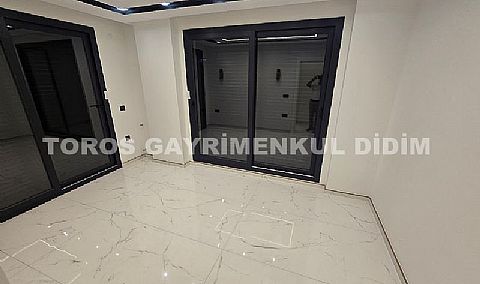 Didim mavişehirde plaja 700 mt mesafede satılık havuzlu villa