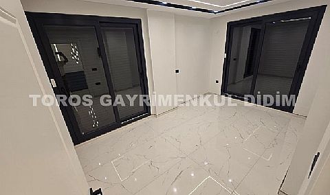 Didim mavişehirde plaja 700 mt mesafede satılık havuzlu villa