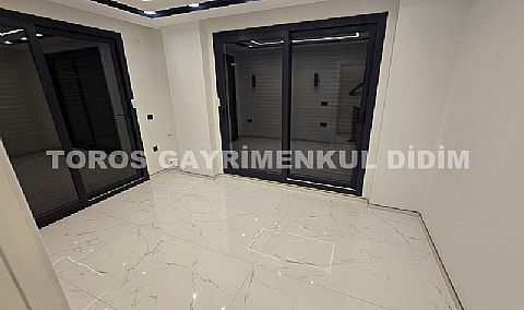 Didim mavişehirde plaja 700 mt mesafede satılık havuzlu villa